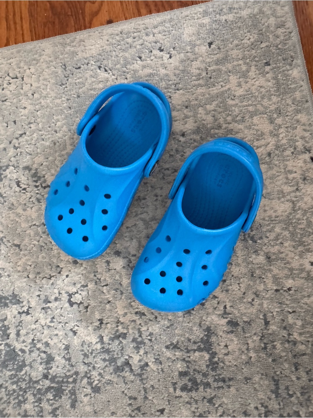 CROCS Kids Classic Clog in Bright Blue